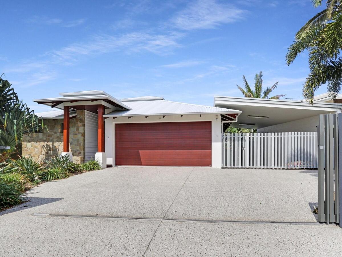 Waterfront Home Bordering Mooloolaba Buddina Bagian luar foto