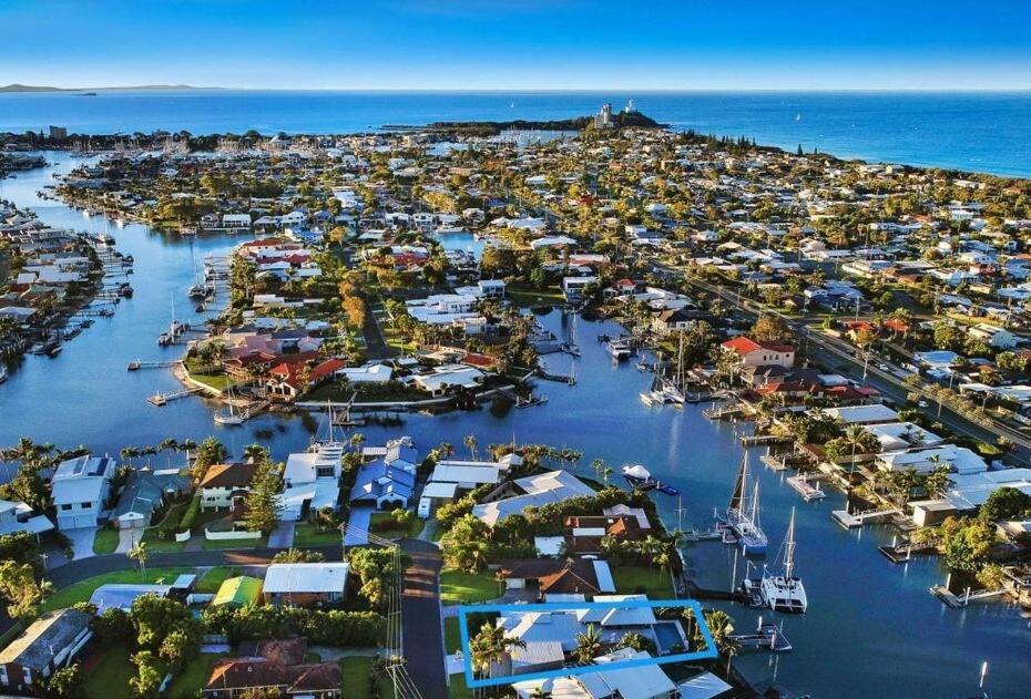 Waterfront Home Bordering Mooloolaba Buddina Bagian luar foto