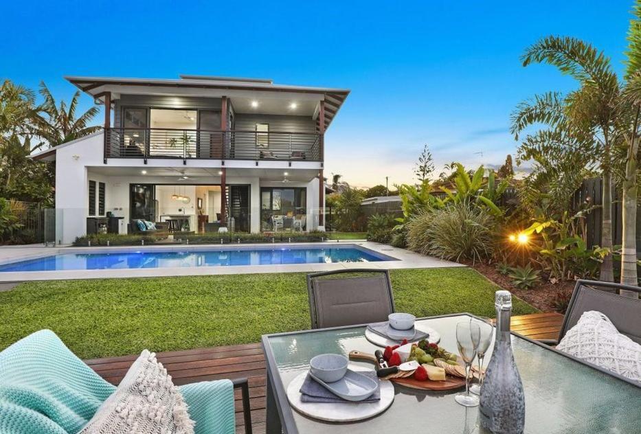 Waterfront Home Bordering Mooloolaba Buddina Bagian luar foto